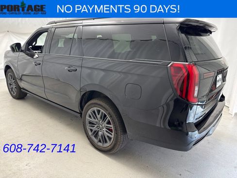 Used 2025 Ford Expedition Max Platinum w/ Stealth Performance Package AWD/4WD image 4