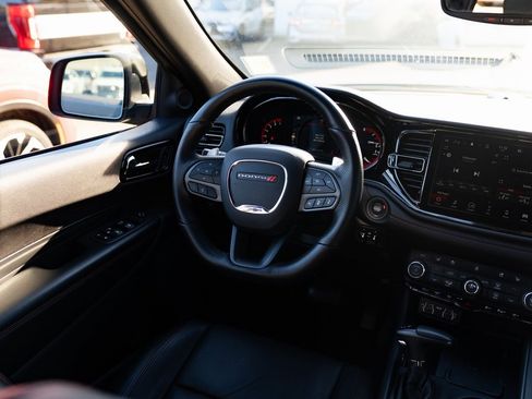 Used 2025 Dodge Durango GT image 9