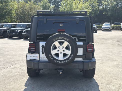 Used 2016 Jeep Wrangler Unlimited Sport w/ Quick Order Package 24S AWD/4WD image 6
