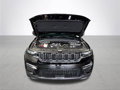 New 2025 Jeep Grand Cherokee Limited w/ Trailer Tow Package image 23