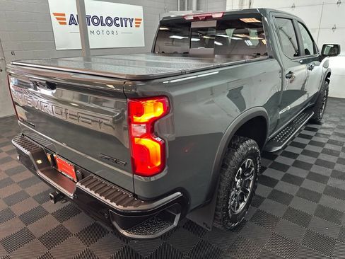 Used 2025 Chevrolet Silverado 1500 ZR2 w/ Technology Package AWD/4WD image 9