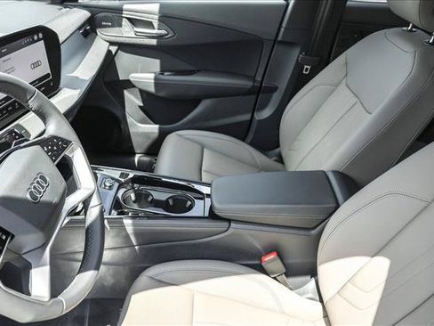 New 2026 Audi Q3 quattro 2.0T AWD/4WD image 11