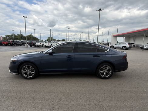 Used 2024 Honda Accord EX image 22