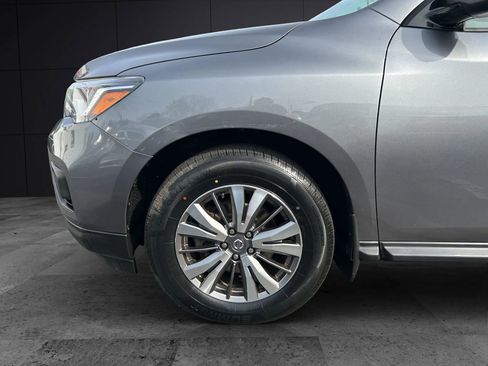 Used 2020 Nissan Pathfinder S image 22