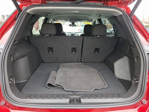 Used 2024 Chevrolet Equinox LT image 27