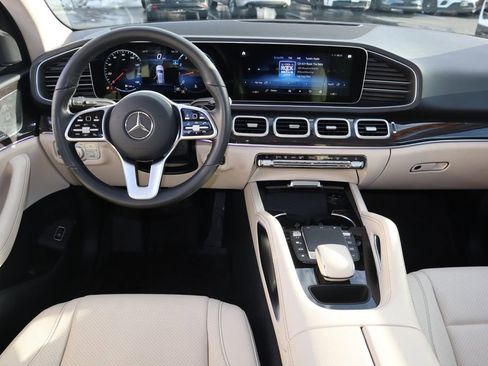 Used 2021 Mercedes-Benz GLE 350 4MATIC w/ Premium Package image 10