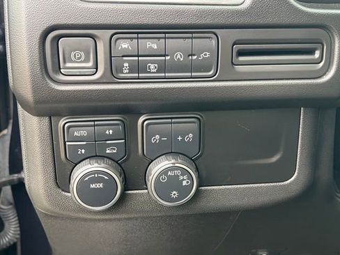 Used 2022 Chevrolet Tahoe RST w/ Luxury Package image 22