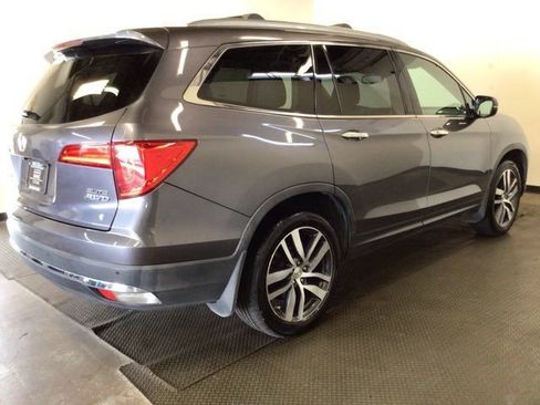 Used 2017 Honda Pilot Elite image 6