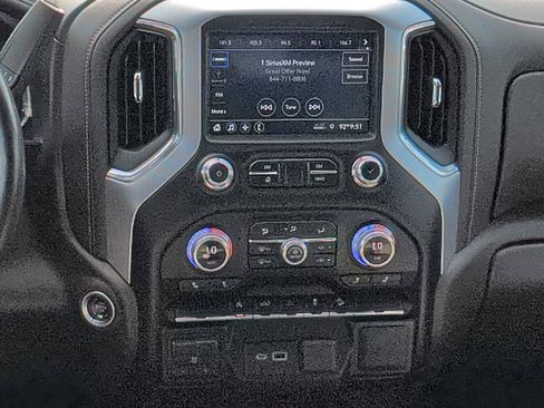 Used 2021 GMC Sierra 1500 SLE w/ X31 Off-Road Package AWD/4WD image 29