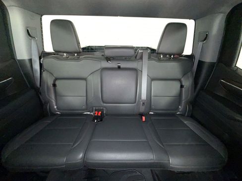 Used 2023 GMC Sierra 1500 SLT w/ SLT Premium Package AWD/4WD image 24