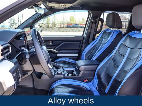 Used 2024 Toyota Tacoma TRD Sport RWD image 10