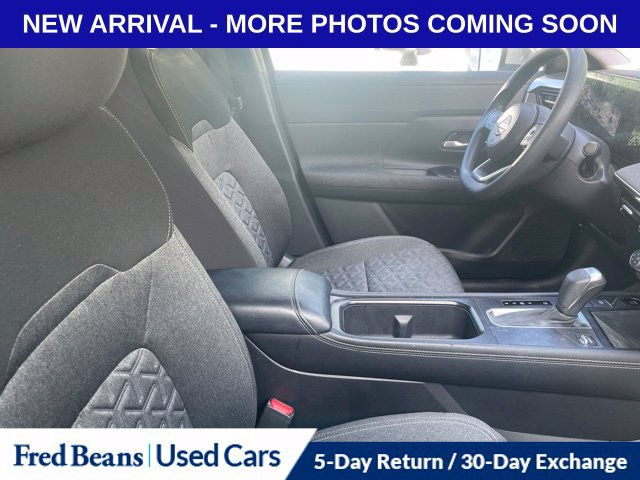 Used 2025 Nissan Kicks SV AWD/4WD image 9