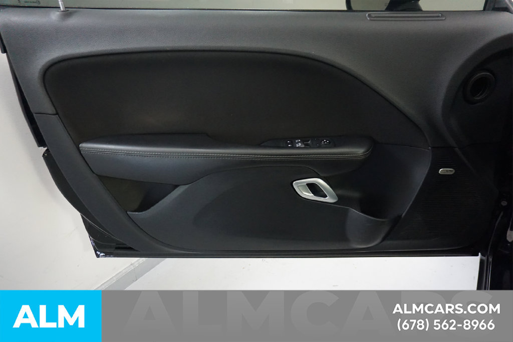 Used 2021 Dodge Challenger R/T Scat Pack RWD image 40