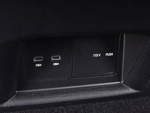 Certified 2023 Volkswagen Atlas Cross Sport SEL Premium R-Line AWD/4WD image 24