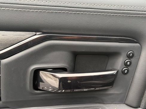 New 2026 RAM 2500 Limited AWD/4WD image 14