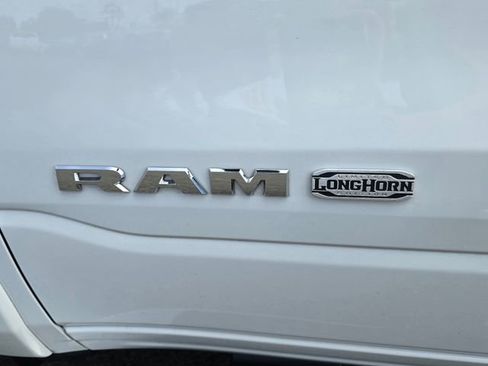 Certified 2022 RAM 1500 Limited w/ Body Color Bumper Group AWD/4WD image 30