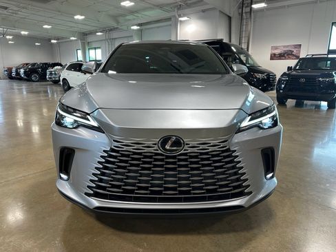 Used 2025 Lexus RX 350 FWD w/ Technology Package image 2