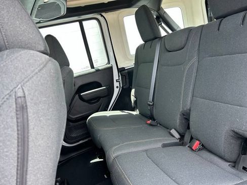 Certified 2025 Jeep Wrangler Unlimited Sport AWD/4WD image 9