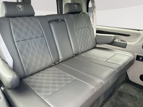 Used 2021 Chevrolet Express 2500 LS w/ Enhanced Convenience Package RWD image 27