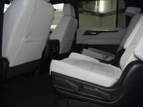 New 2026 Chevrolet Suburban Premier w/ Sun And Tow Package image 41