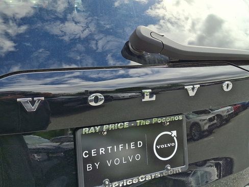 Certified 2024 Volvo XC90 T8 Plus AWD/4WD image 30