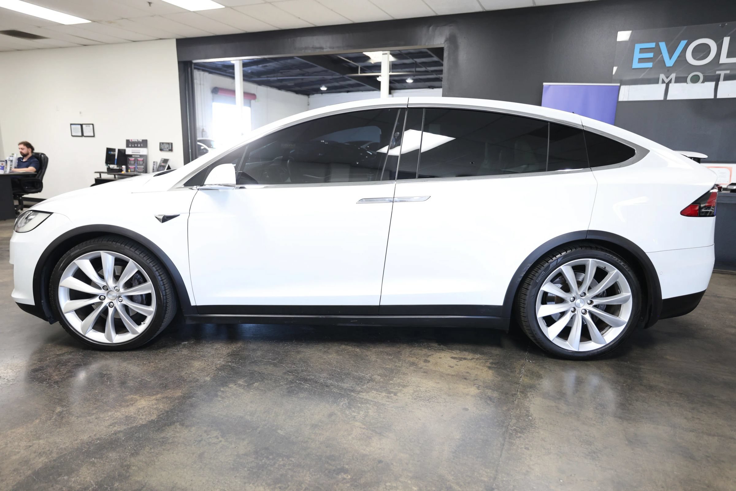 Used 2016 Tesla Model X 75D AWD/4WD image 10
