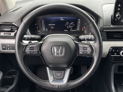 Certified 2025 Honda Pilot Elite image 13