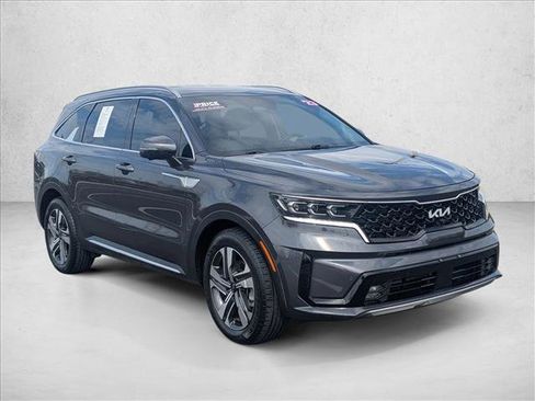 Used 2023 Kia Sorento SX Prestige image 3