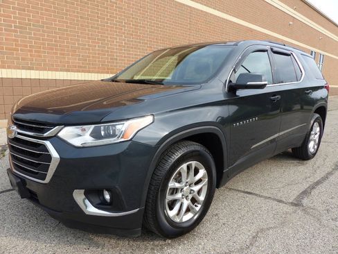 Used 2019 Chevrolet Traverse LT w/ LPO, Floor Liner Package AWD/4WD image 6