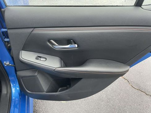 Used 2025 Nissan Sentra SR image 43