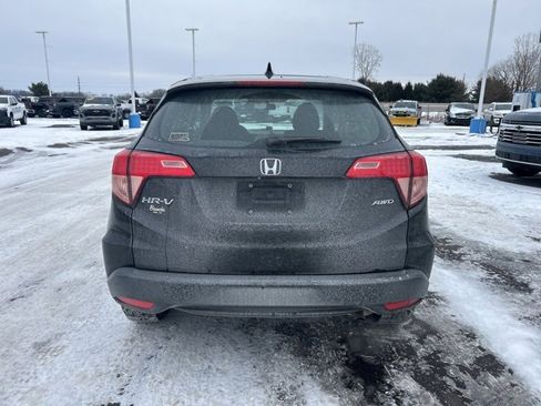 Used 2018 Honda HR-V LX image 6