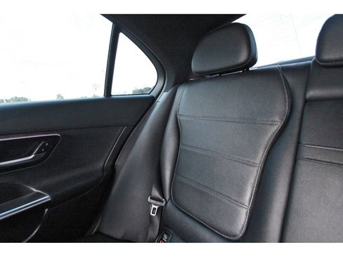 Used 2022 Mercedes-Benz C 300 Sedan image 14