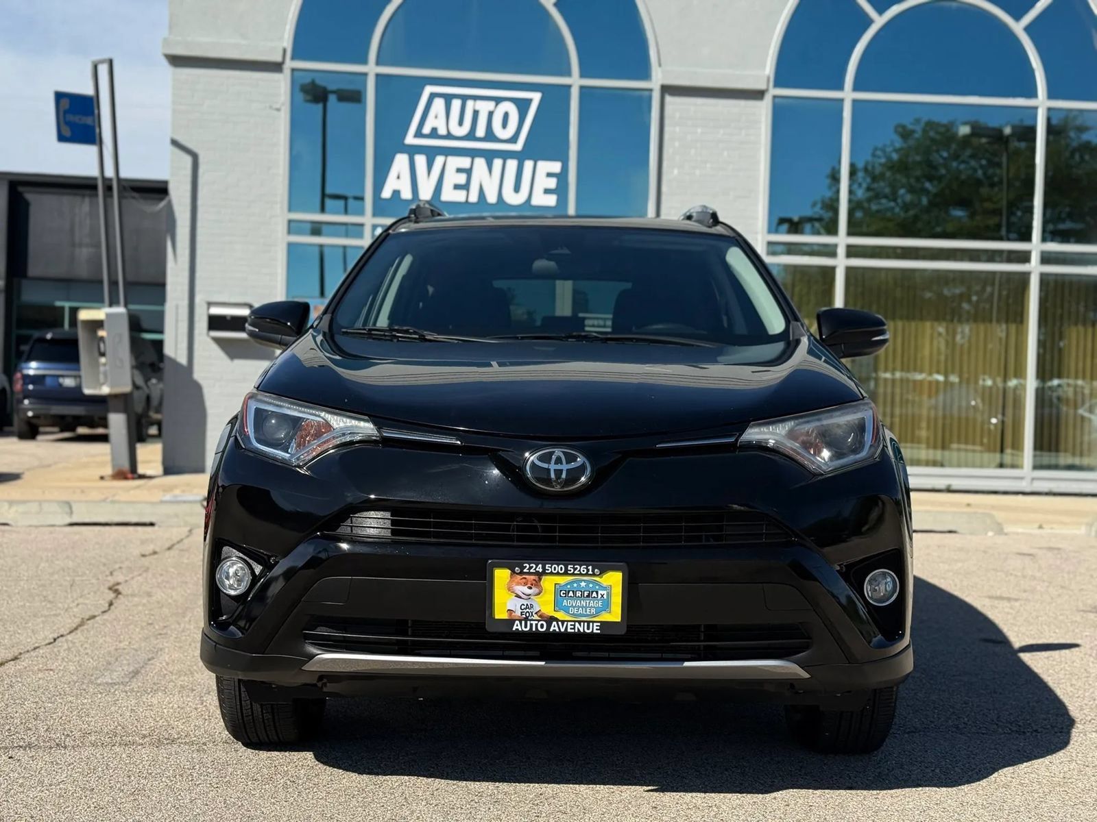 Used 2018 Toyota RAV4 XLE w/ Plus Extra Value Package FWD image 2