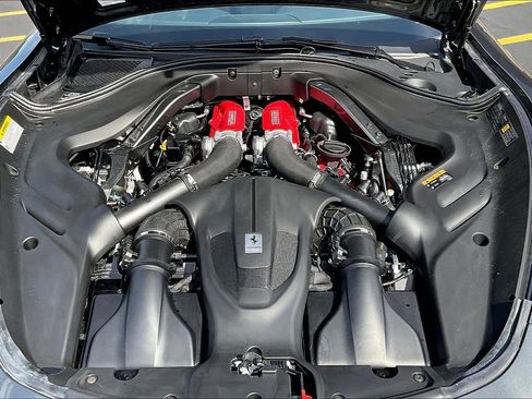 Used 2024 Ferrari Roma RWD image 27