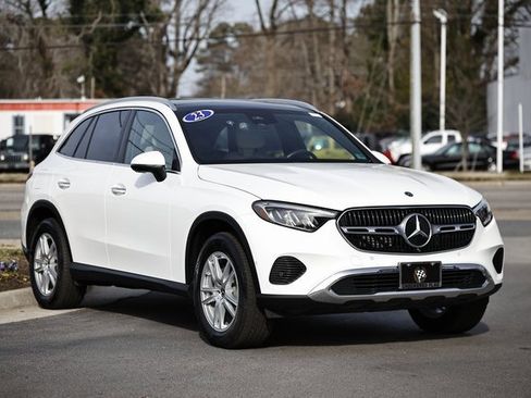 Used 2023 Mercedes-Benz GLC 300 4MATIC image 12