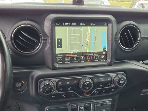 Used 2021 Jeep Gladiator Overland AWD/4WD image 28