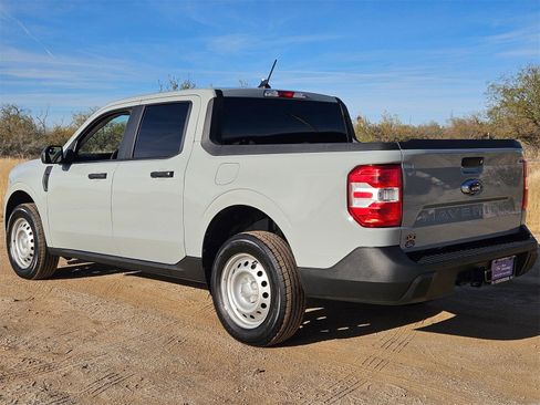 Certified 2024 Ford Maverick XL image 8