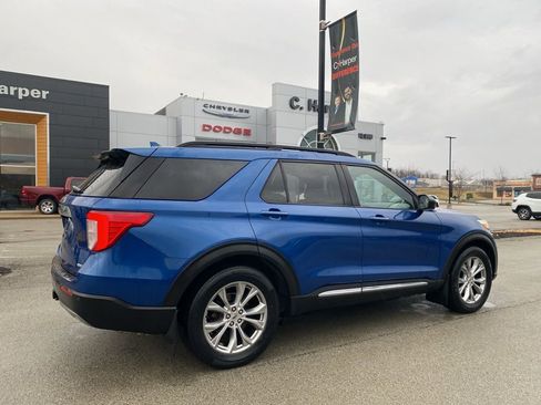 Used 2020 Ford Explorer XLT w/ Equipment Group 202A image 2