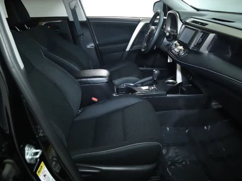 Used 2014 Toyota RAV4 XLE AWD/4WD image 34