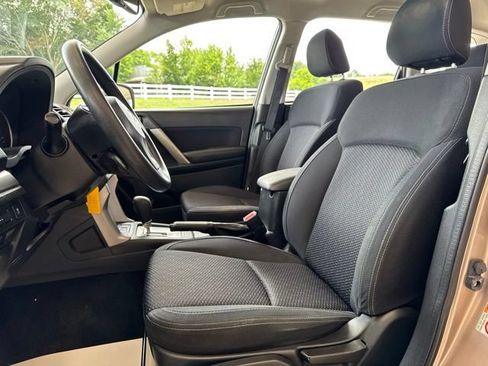 Used 2016 Subaru Forester 2.5i w/ Alloy Wheel Package AWD/4WD image 4