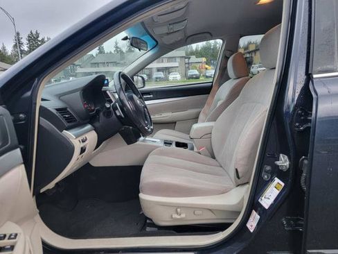 Used 2013 Subaru Outback 2.5i Premium w/ All-Weather Pkg image 11
