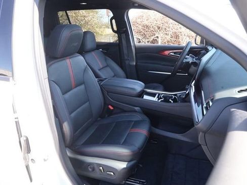 Used 2024 Chevrolet Traverse RS w/ LPO, Floor Liner Package image 28