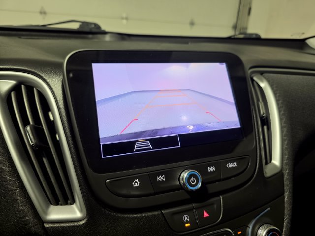 Used 2023 Chevrolet Malibu LT FWD image 19
