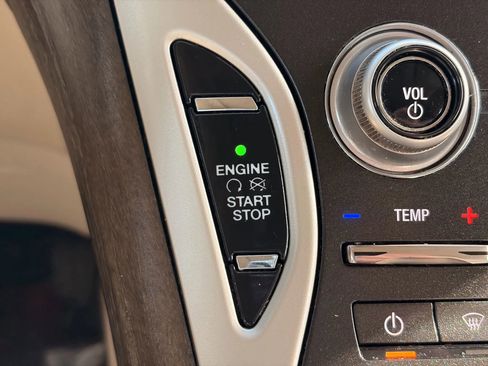 Used 2017 Lincoln MKX Reserve w/ Lincoln MKX Climate Package image 32