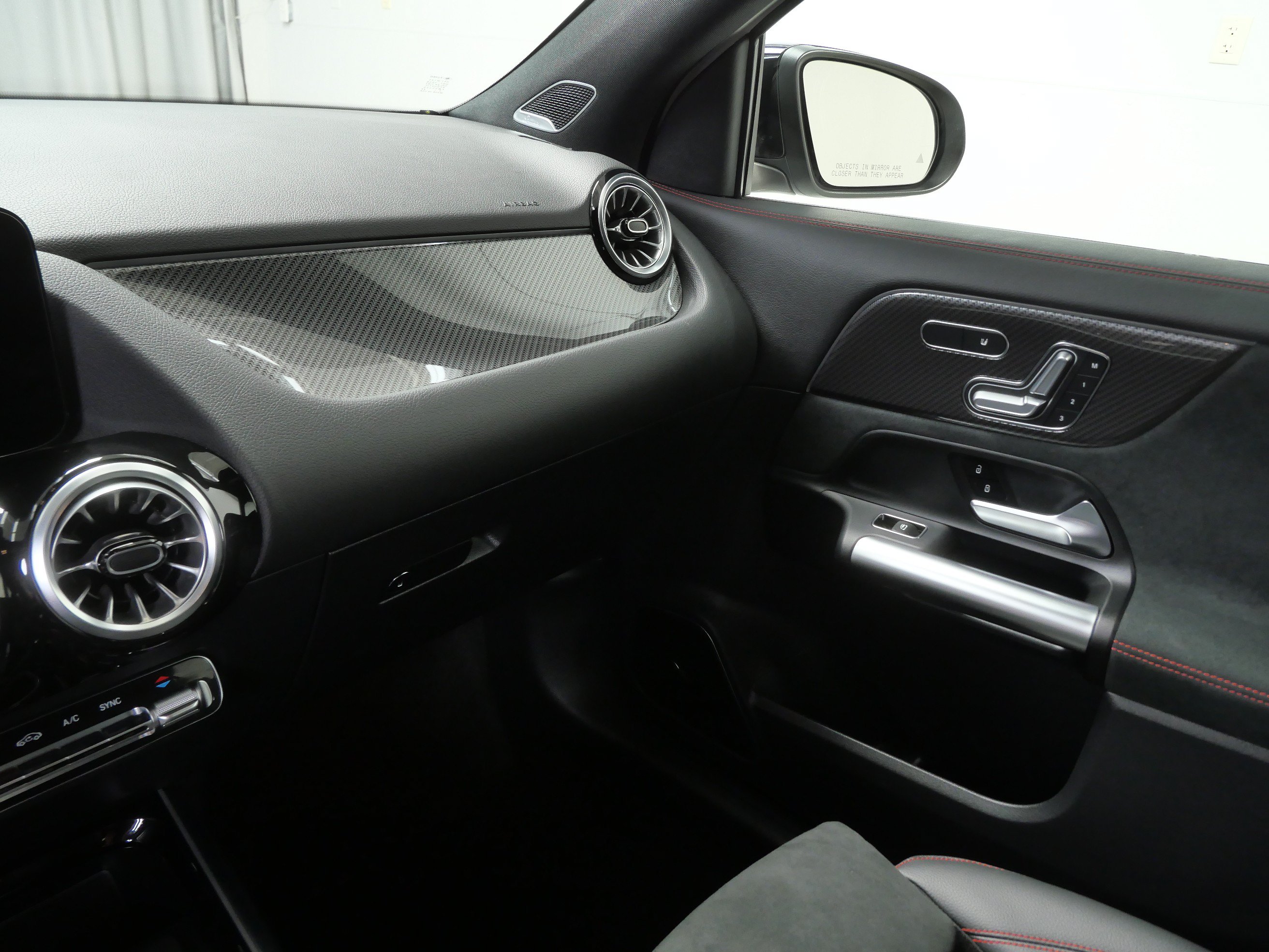 Used 2023 Mercedes-Benz GLA 35 AMG 4MATIC image 13