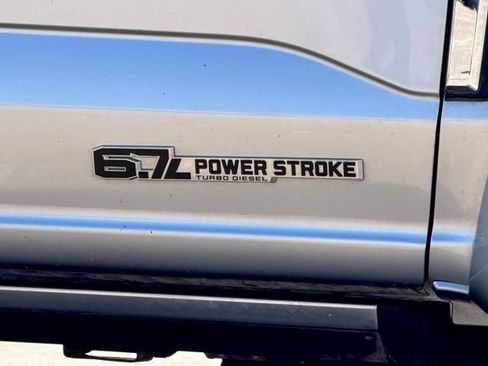 Used 2023 Ford F450 Platinum AWD/4WD image 7