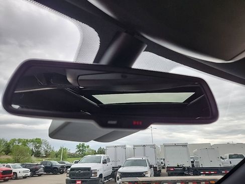 Used 2015 Jeep Grand Cherokee High Altitude AWD/4WD image 17