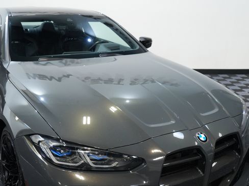Used 2021 BMW M4 Competition w/ Executive Package RWD image 12