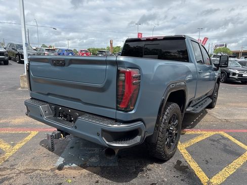 Used 2024 GMC Sierra 2500 AT4 w/ AT4 Preferred Package image 6