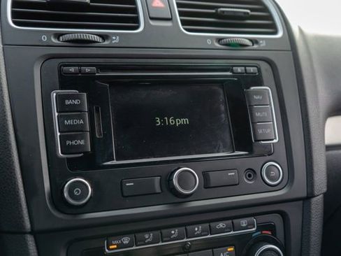 Used 2013 Volkswagen Golf R 4-Door image 25